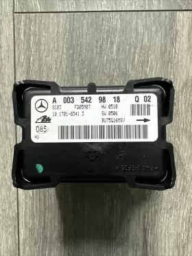 003-542-98-18 MERCEDES Yaw Turn Rate Sensor Module C280