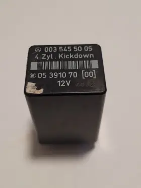 0035455005 MERCEDES Benz Kick Down Fuel Relay Module C220
