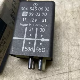 0045450832 MERCEDES Nos Speedometer Light Switch Relay W124 #2