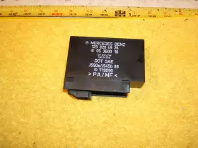 Mercedes-benz Early R129 500SL Under Hood Combination Relay