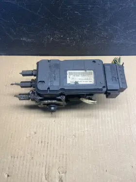 13570012C MERCEDES Abs Anti Lock Brake Pump Module Dg E250
