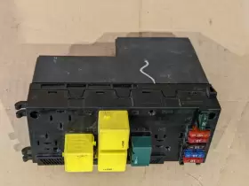 2085450132 MERCEDES Front Fuse Box Control Module W208 CLK430