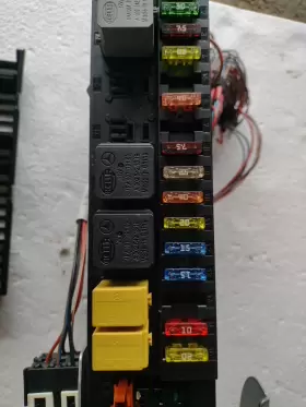 211-545-93-01 MERCEDES Signal Control Unit Fuse Box Relay #3