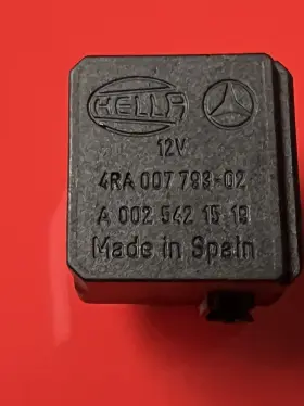 A-002-542-15-19 MERCEDES Relay Hella Pin W163