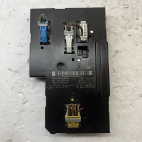5DK00922588 MERCEDES Fuse Box Control Module