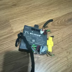 A2048207285 MERCEDES Front Driver Door Control Module W204 #2