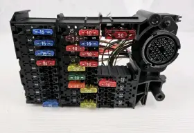A0015458401 MERCEDES BENZ GENUINE OEM Fuse Relay Box Module