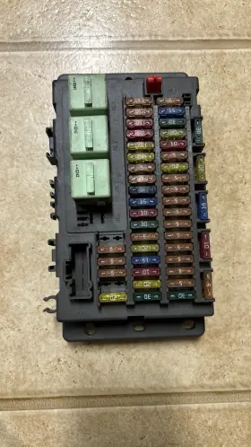 1509011 MINI Interior Fuse Box Module Relay Control Cooper