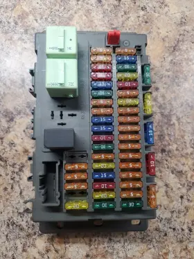 600-03 MINI Interior Fuse Box Module Relay Control Cooper
