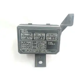 3K02 MITSUBISHI Laser Dsm Engine Bay Hood Fuse Relay Box #3