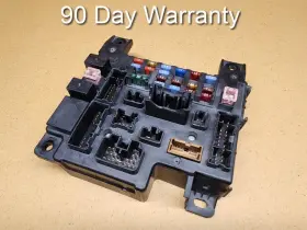 8637A320 MITSUBISHI Interior Fuse Box Outlander