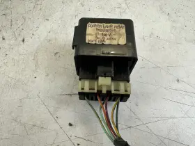 MB686520 MITSUBISHI Delica Corner Lamp Relay