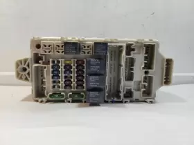 MR537991 MITSUBISHI Etacs Body Control Module Fuse Unit