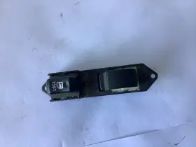 MR587946 MITSUBISHI Window Door Lock Switch Base Lancer