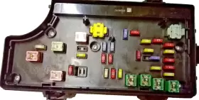 P68048227AA MOPAR Caliber Fuse Relay Box Integrated Power
