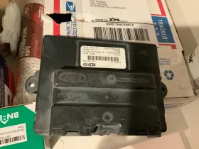 1L247H473AF MOTOROLA Transfer Control Module 4X4 Ford