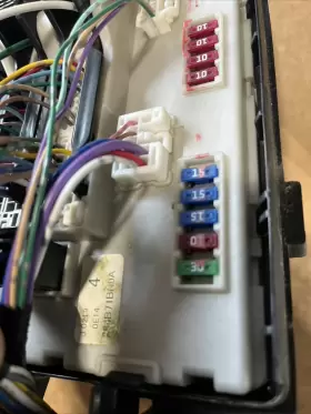 G37-SEDAN NISSAN Auto Engine Ipdm Fuse Junction Box Infiniti #2