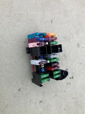 2035400050 MERCEDES Fuse Module Wiring Connector W203 C320