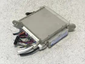 82670-50120 LEXUS Rear Trunk Fuse Relay Junction Box Module