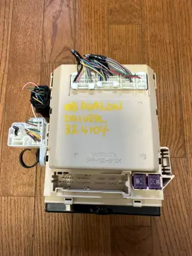 FQ5G1R9-FQ TOYOTA Interior Driver Left Cabin Fuse Box Relay #3