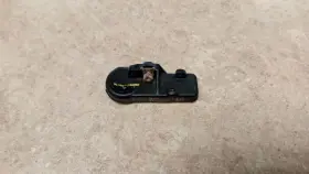 548.GM2H09 PONTIAC Tire Pressure Sensor G6