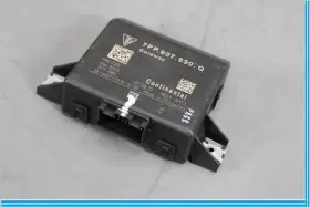 7PP907530J PORSCHE Center Console Gateway Control Module #3