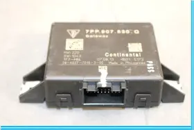 7PP907530J PORSCHE Center Console Gateway Control Module