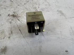 944.615.115.00 PORSCHE Ac Relay S2