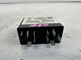 996.615.111.00 PORSCHE Relay Boxster