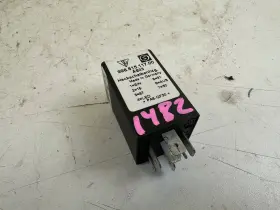 996.615.117.00 PORSCHE Rear Window Heater Relay Boxster