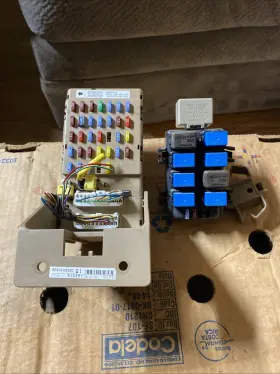 82201AG02C SUBARU Fuse Box Module Panel Hook Block Plug