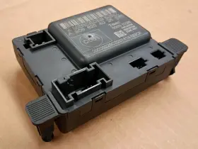 A9068203826 TEMIC Left Driver Door Control Module Mercedes