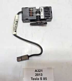 1012002-01-A TESLA Rear Left Driver Antenna Noise Filter