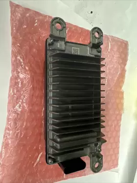 1565709-00-J TESLA Radar Front End Module