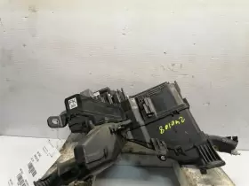 646-10407 TOYOTA Fuse Box Engine Cylinder Camry