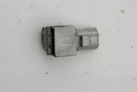 9098004110 TOYOTA Land Condenser Radio Setting Relay FJ80 #2