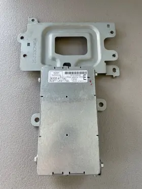 28335-AT70E VISTEON VOICE TECHNOLOGY Telephone Bluetooth Unit