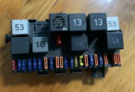 171941821D VOLKSWAGEN Fuse Block MK1 Cabriolet Cabby