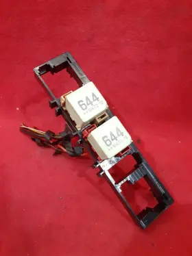 7N0937503A VOLKSWAGEN Ecu Ecm Relay Mounting Bracket Vw