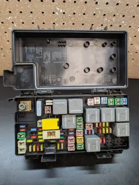 RT225202F7 VOLKSWAGEN Intergrated Power Control Module Fuse