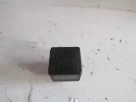 0332-002-178 VOLVO Bosch Relay