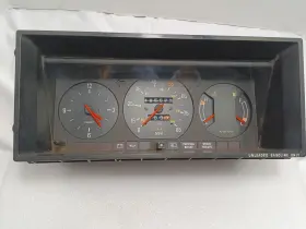 1259789 VOLVO Speedometer Cluster Gauge Panel