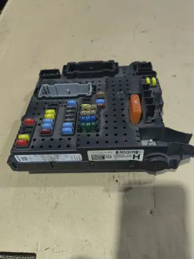 28080156 VOLVO Rear Fuse Box