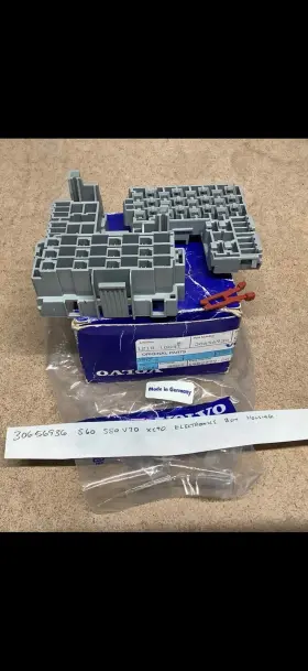 30656936 VOLVO Box Fuse Housing S60 S80 XC90