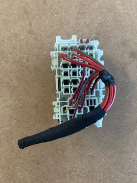 6G9T-14K131-AB VOVLO Trunk Rear Relay Fuse Box S60 Volvo #3